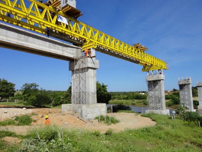 Ferrovia Carajás — execução e montagem